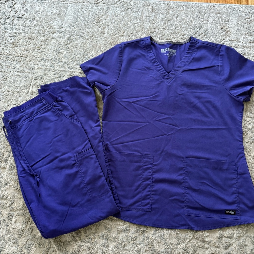 Grey's Anatomy Purple Scrubs